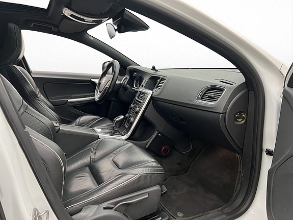 Volvo S60 25 of 27
