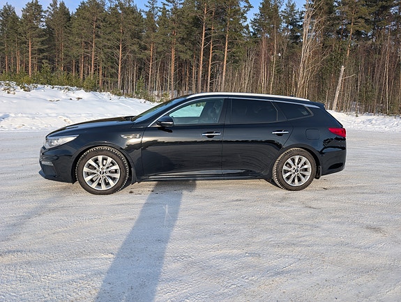 Kia Optima 2 of 5