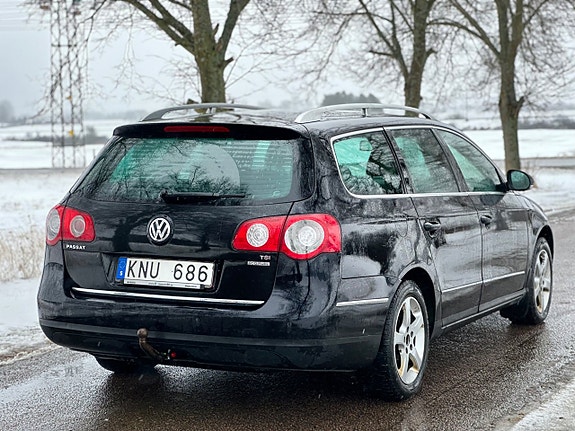 Volkswagen Passat 3 of 5