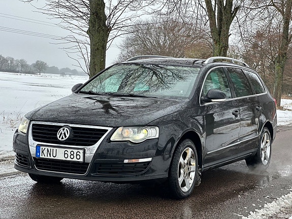 Volkswagen Passat 2 of 5