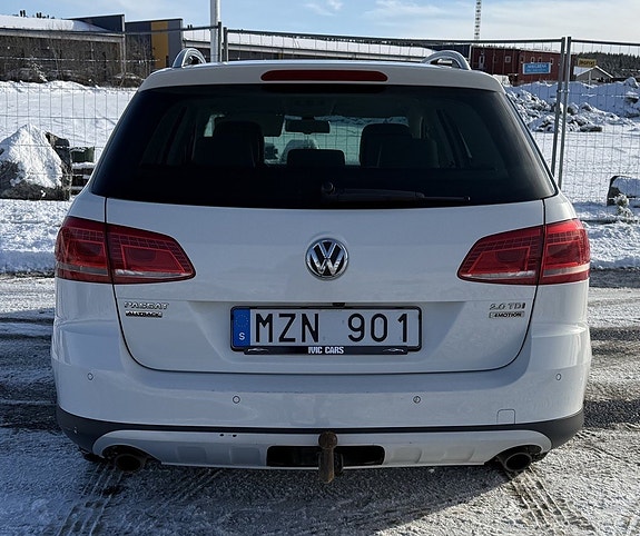 Volkswagen Passat Alltrack 5 of 5