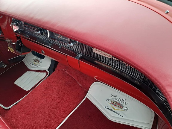 Cadillac Eldorado Biarritz 21 of 27