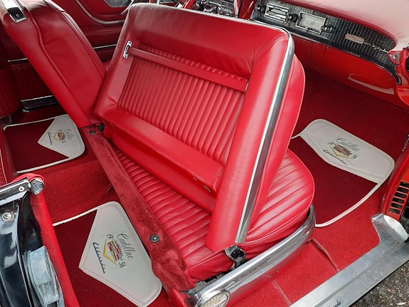Cadillac Eldorado Biarritz 16 of 27