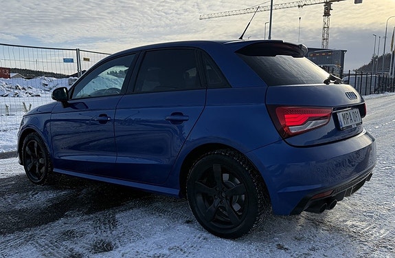 Audi S1 4 of 5