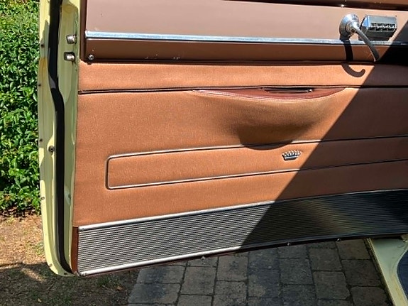 Cadillac Coupé DeVille 14 of 25
