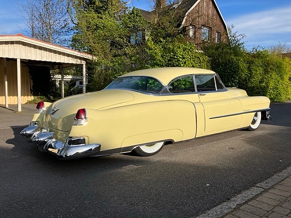Cadillac Coupé DeVille 7 of 25