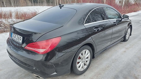 Mercedes-Benz CLA180 7 of 17