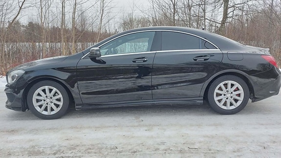 Mercedes-Benz CLA180 8 of 17