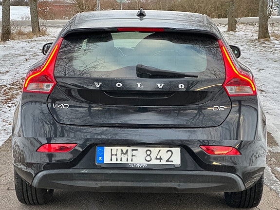 Volvo V40 6 of 14