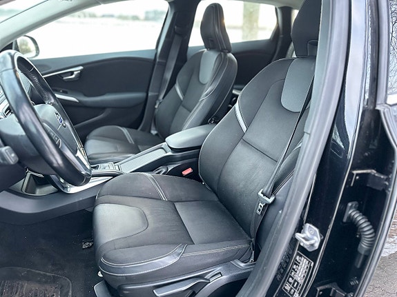 Volvo V40 10 of 14