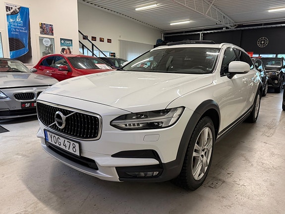 Volvo V90 Cross Country 4 of 5