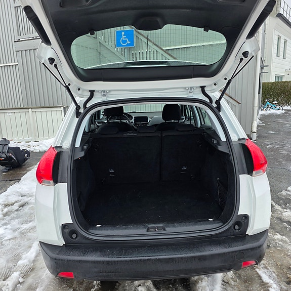 Peugeot 2008 8 of 9