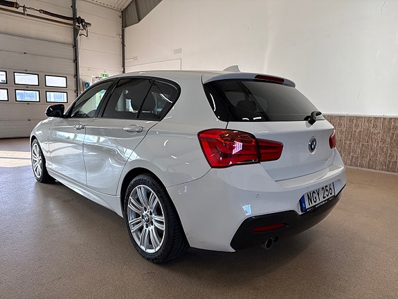 BMW 118d 4 of 7