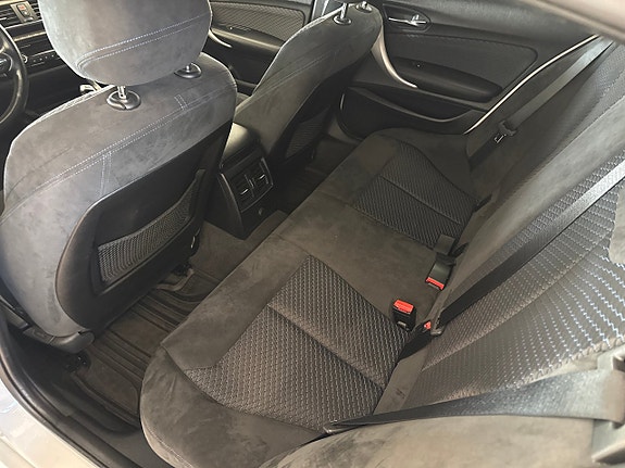 BMW 118d 5 of 7