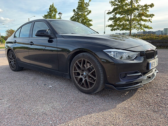 BMW 320d 3 of 11
