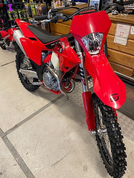 GasGas EC 350 Kampanj 15.000kr i tillbehör, Räntekampanj 2,99% 3 of 4