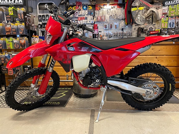 GasGas EC 350 Kampanj 15.000kr i tillbehör, Räntekampanj 2,99% 2 of 4