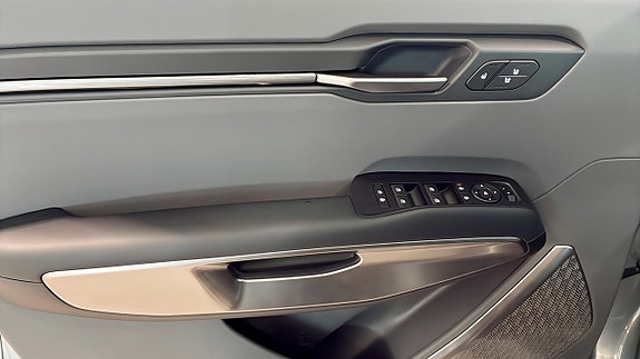 Kia EV9 14 of 14