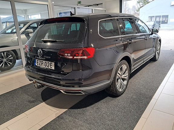 Volkswagen Passat Alltrack 4 of 5
