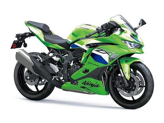 Kawasaki Ninja ZX-4RR 2 of 7