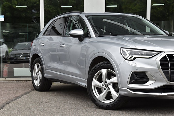 Audi Q3 4 of 5