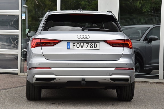 Audi Q3 7 of 29