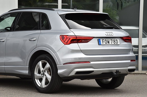 Audi Q3 6 of 29