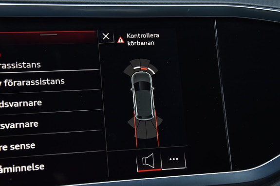 Audi Q3 18 of 29