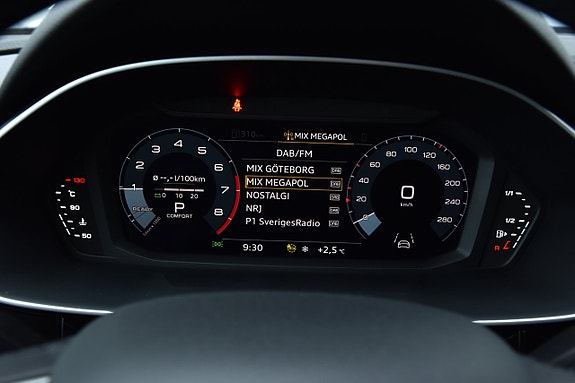 Audi Q3 27 of 29