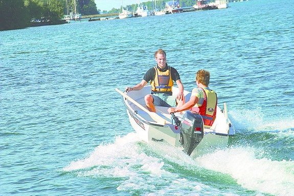 HR 430 STD – Lättrodd och stabil båt för fiske. 4 of 4
