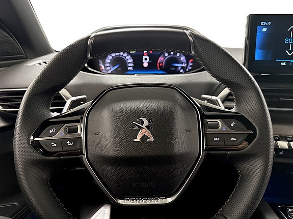 Peugeot 5008 8 of 18
