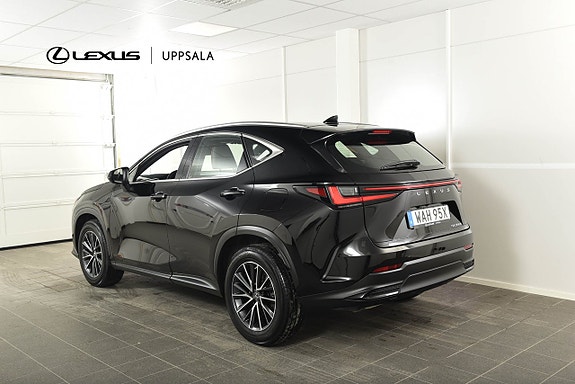 Lexus NX350h 3 of 5