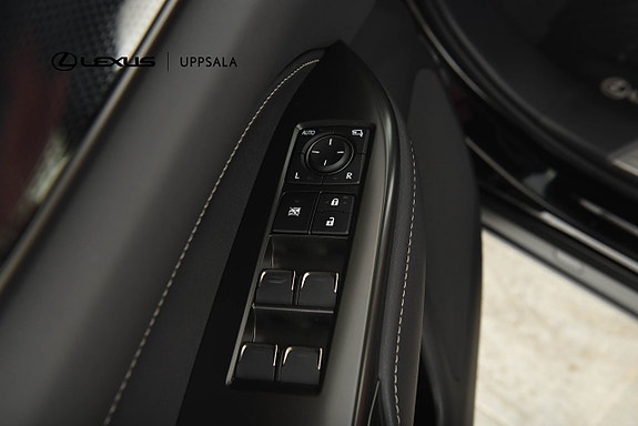 Lexus NX350h 11 of 21