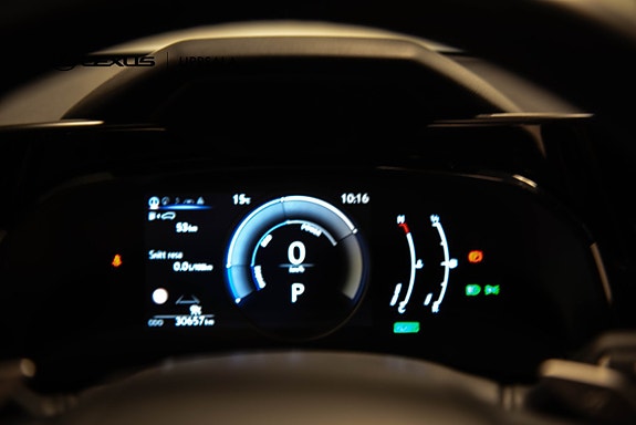 Lexus NX350h 19 of 21