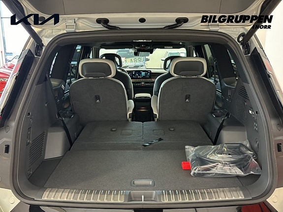 Kia EV9 14 of 17