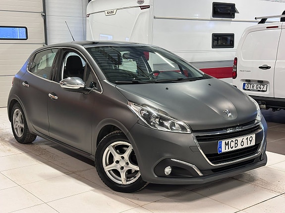 Peugeot 208 4 of 5