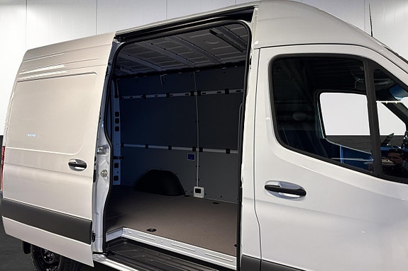 Mercedes-Benz Sprinter 411 11 of 19