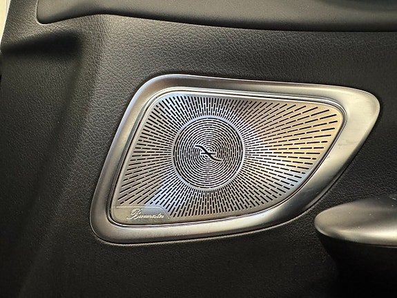 Mercedes-Benz C63 17 of 30