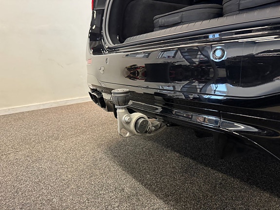 Mercedes-Benz C63 9 of 30
