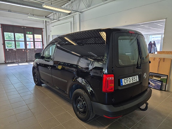 Volkswagen Caddy 2 of 5