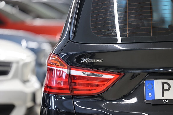BMW 218 9 of 23