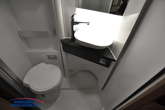 Adria COMPACT SUPREME DL 13 of 13