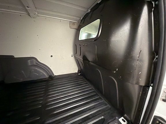 Renault Kangoo 12 of 22