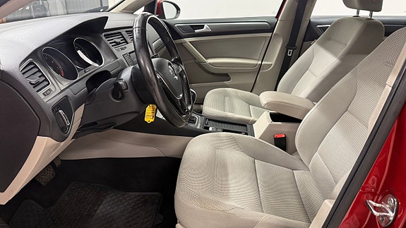 Volkswagen Golf VII 14 of 14