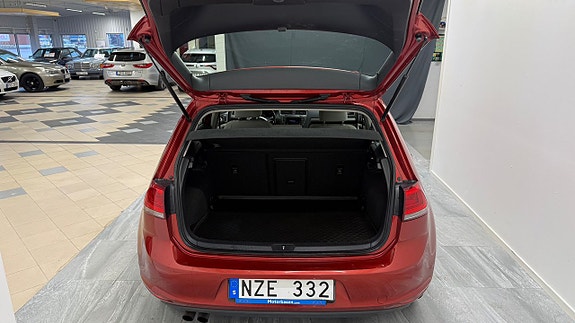 Volkswagen Golf VII 7 of 14