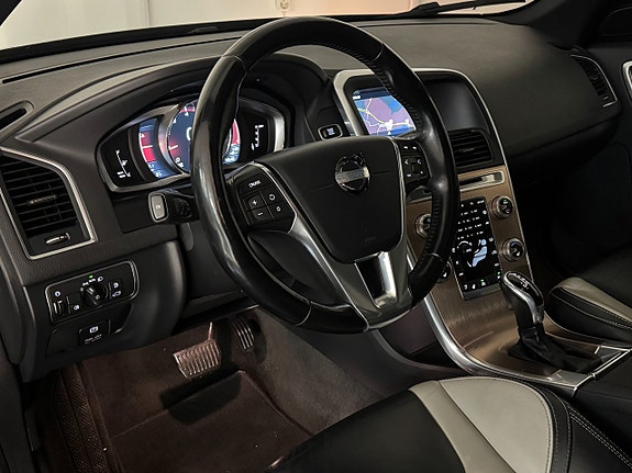 Volvo XC60 7 of 21
