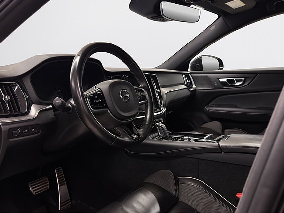 Volvo S60 8 of 17