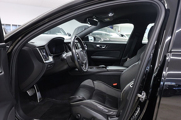 Volvo S60 13 of 22
