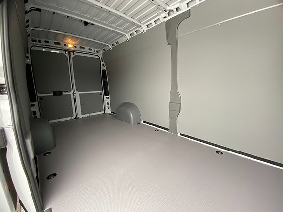 Peugeot Boxer 20 of 30