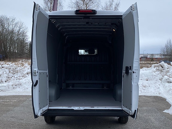 Peugeot Boxer 14 of 30